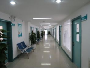 乌鲁木齐爱德华医院正规吗 用我心换您心,共谱和谐医患情
